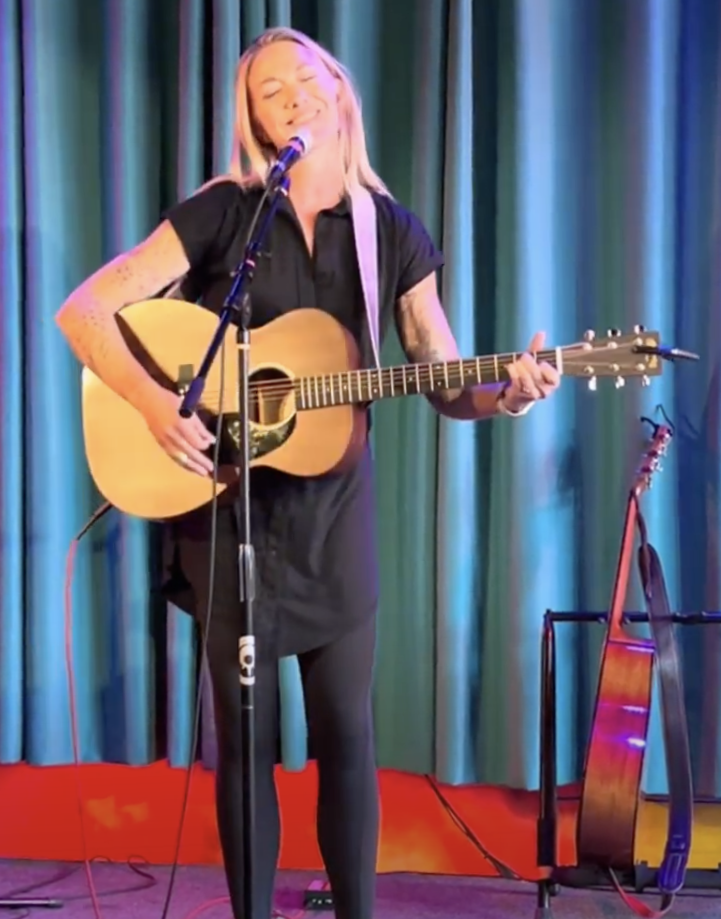 acoustic performer